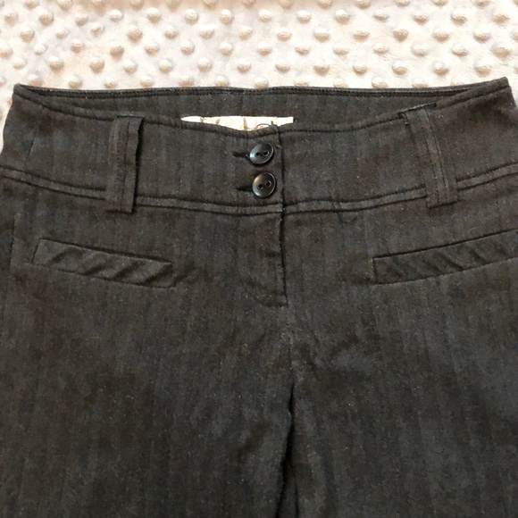 🌸 3/$25 dynamite capris - Picture 3 of 4